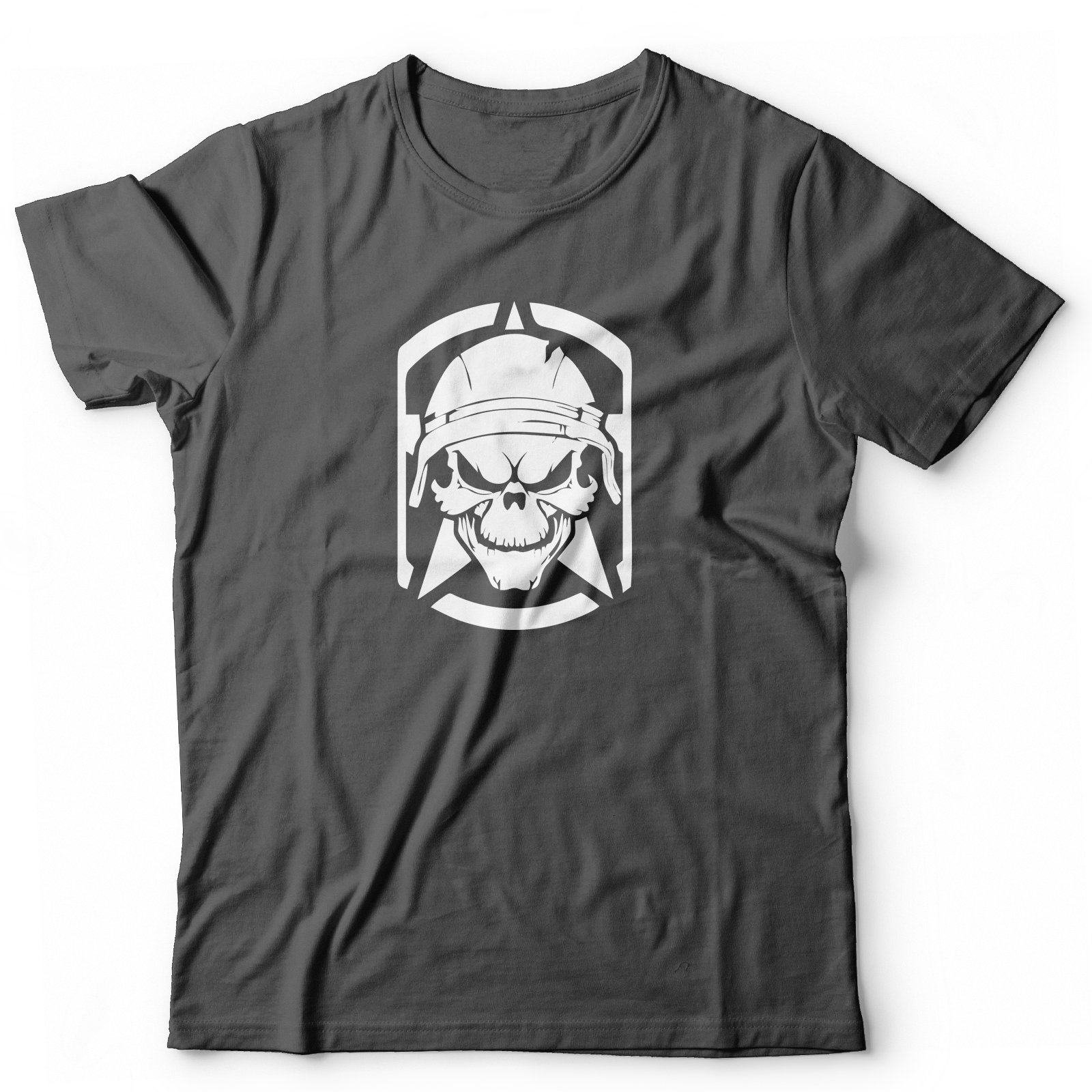 Футболка с черепом в шлеме с принтом