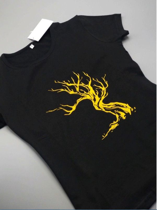 Футболка с прикольным принтом Дерево