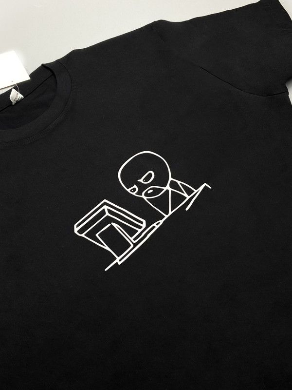 футболка оверсайз с принтом надписью 