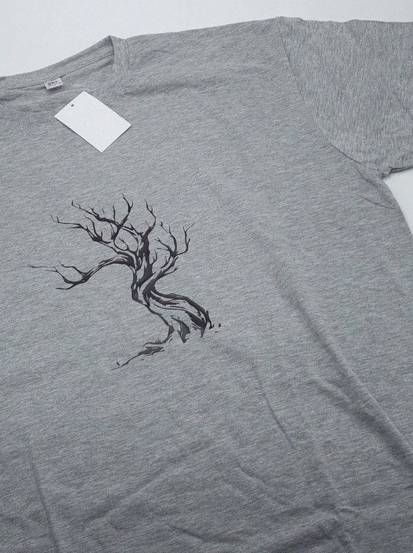 Футболка с прикольным принтом Дерево