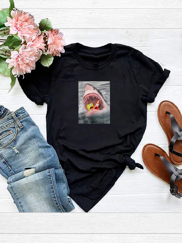 Футболка с принтом спанч боб и бела акула оверсайз черная. Футболка акула для девочек и мальчиков унисекс в стиле кэжуал.